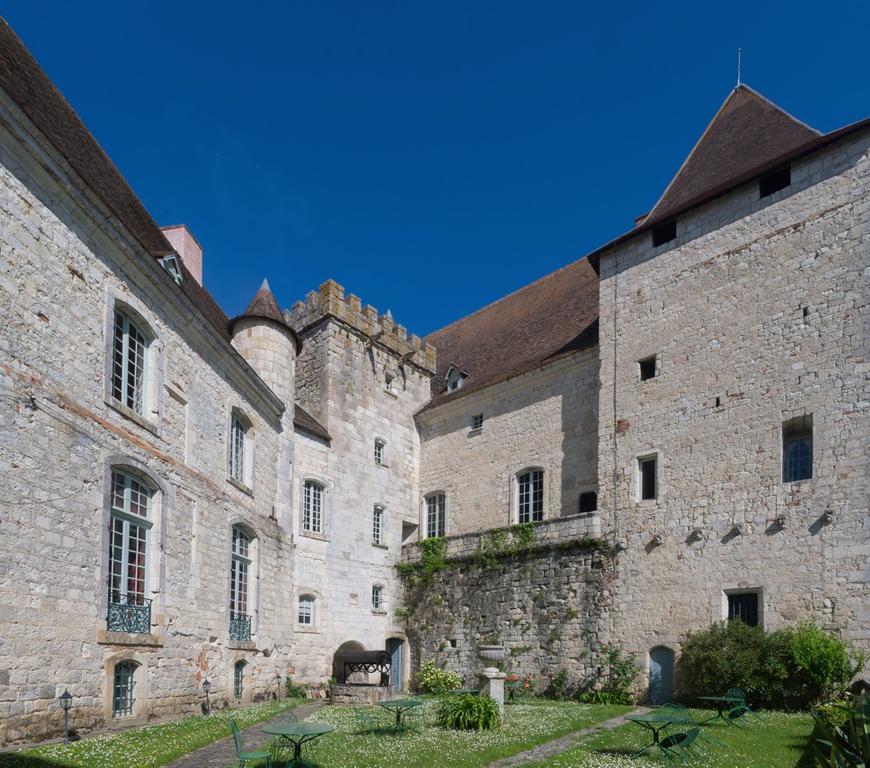 Вилла Chateau De Goudourville Экстерьер фото