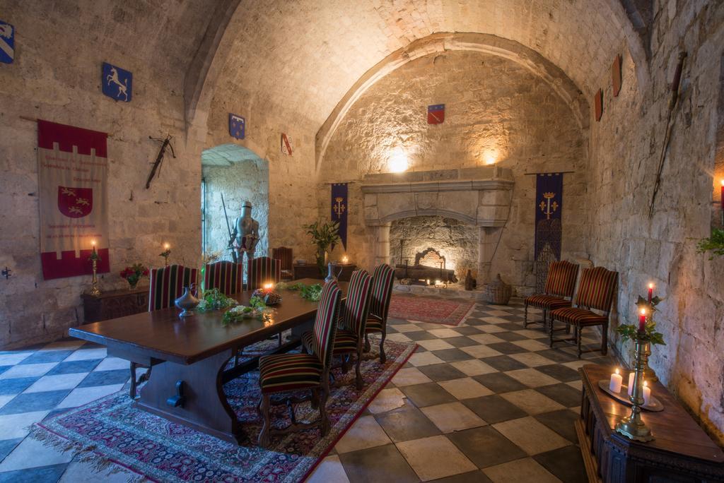 Вилла Chateau De Goudourville Экстерьер фото